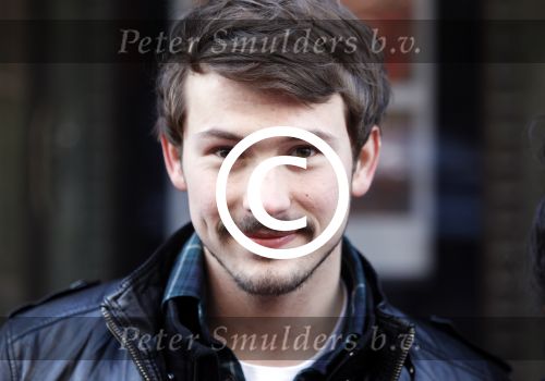 Amsterdam 4 februari 2012
Premiere achtste groepers huilen niet in Tuschinski. Raynor Arkenbout
Peter Smulders bv