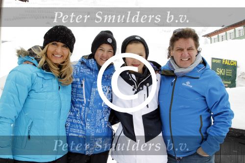 Zurs 26 februari 2012
Rene Natasja Diedier en Maxim froger op skivakantie in Zurs.
Peter Smulders bv