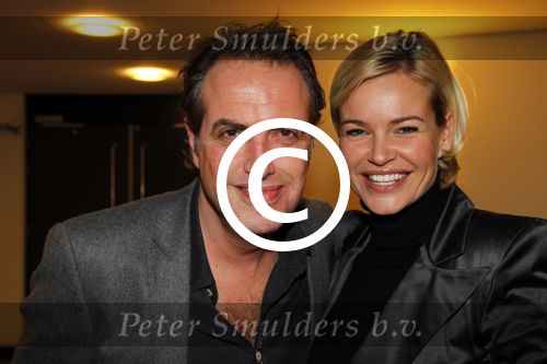 Hoofddorp 6 februari 2012
Premiere eten met vrienden met oa Rick Engelkes Lone v Roosendaal Miryanna v Reeden en Kees Boot in de schouwburg van Hoofddorp. Richard kemper met vrouw
Peter Smulders bv
