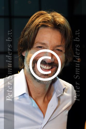 Hoofddorp 6 februari 2012
Premiere eten met vrienden met oa Rick Engelkes Lone v Roosendaal Miryanna v Reeden en Kees Boot in de schouwburg van Hoofddorp.
Peter Smulders bv