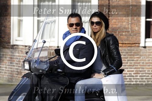 Amsterdam 11 maart 2012
Ruud en Estelle Gullit op Vespa Scooter.
Peter Smulders bv