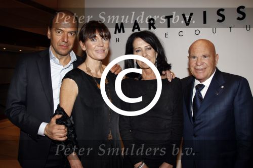 Amsterdam 10 maart 2012
Modeshow Mart Visser in het hilton hotel. sander v Gelder met vrouw en familie
Peter Smulders bv