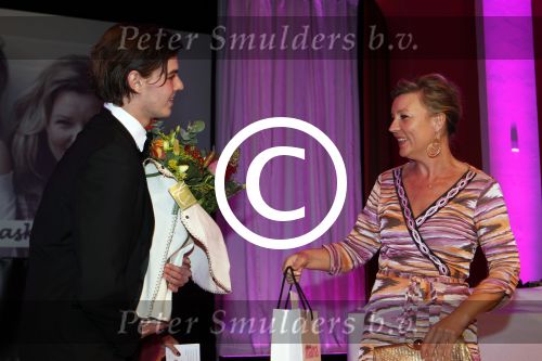 Amsterdam 14 maart 2012
Mama van het jaar verkiezing bij artis. saskia Noort
Peter Smulders bv