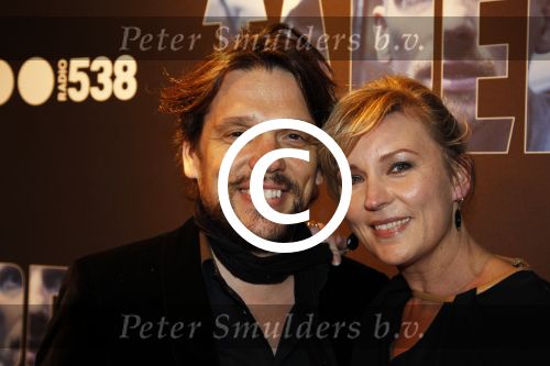 Amsterdam 22 februari 2012
Premiere Taped in Tuschinski Amsterdam. Saskia Noort met vriend
Peter Smulders bv