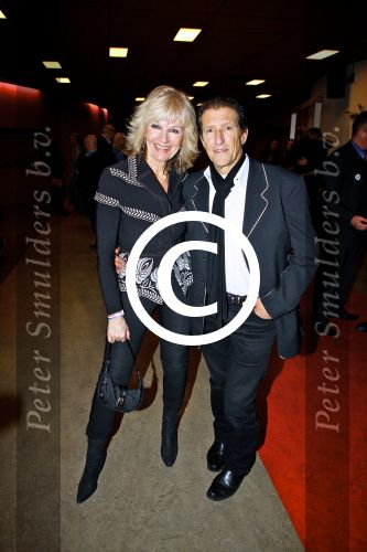 Hilversum 26 februari 2012
Nationaal Songfestival in Studio 24. Met op de foto Saskia en Serge.
Peter Smulders bv