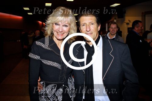 Hilversum 26 februari 2012
Nationaal Songfestival in Studio 24. Met op de foto Saskia en Serge.
Peter Smulders bv