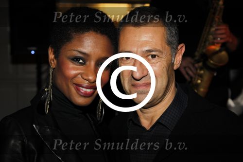 Amsterdam 1 februari 2012
Prsentatie van de nieuw LG Prada telefoon bij Bocinq. Sylvana Simons met Ronald Kahn
Peter Smulders bv