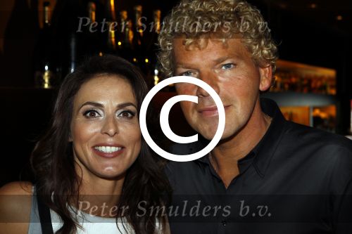 Amsterdam 12 maart 2012
Presentatie boek Heleen v Royen. Ton v Royen met dochter
Peter Smulders bv