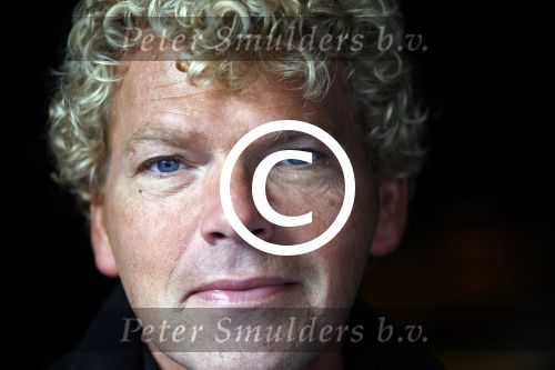 Amsterdam 12 maart 2012
Presentatie boek Heleen v Royen. Ton v Royen met dochter
Peter Smulders bv