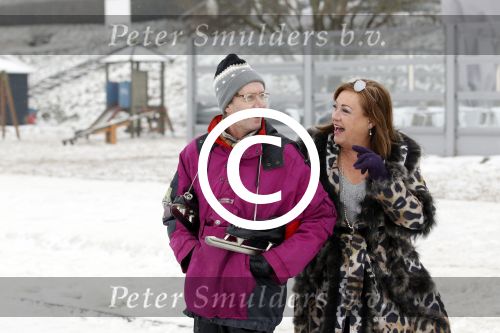 Muiderberg 12 februari 2012
Viola en Peter Holt na het schaatsen op het ijsselmeer.
Peter Smulders bv