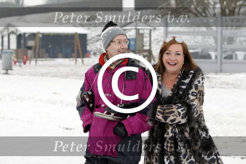 Muiderberg 12 februari 2012
Viola en Peter Holt na het schaatsen op het ijsselmeer.
Peter Smulders bv
