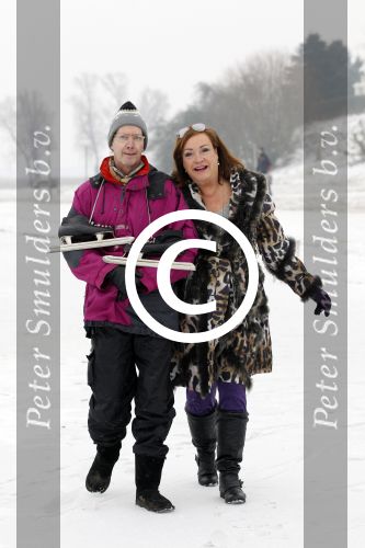 Muiderberg 12 februari 2012
Viola en Peter Holt na het schaatsen op het ijsselmeer.
Peter Smulders bv