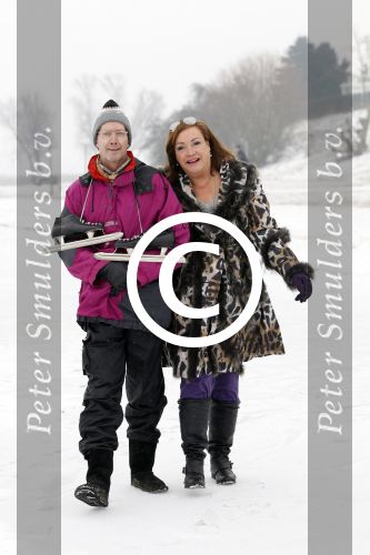 Muiderberg 12 februari 2012
Viola en Peter Holt na het schaatsen op het ijsselmeer.
Peter Smulders bv