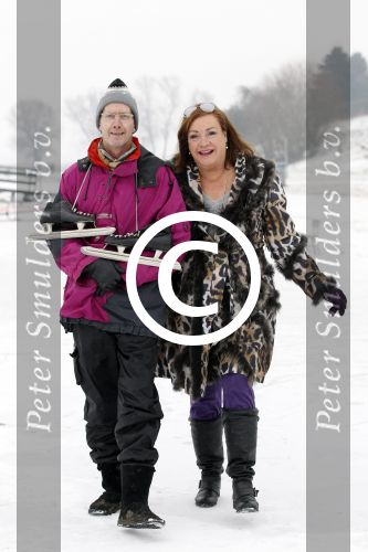 Muiderberg 12 februari 2012
Viola en Peter Holt na het schaatsen op het ijsselmeer.
Peter Smulders bv