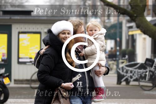 Amsterdam 30 januari 2012
Wesly Bronkhorst met vriendin Renee en dochter.
Peter Smulders bv