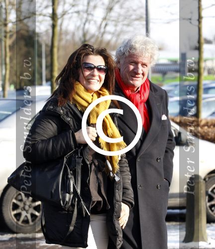 Laren 8 februari 2012
Willibrord Frequin met zijn dochter Rebecca aan het winkelen.
Peter Smulders bv