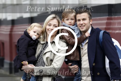 Amsterdam 18 maart 2012
Babyshower Nicolette v Dam en Bas Smit bij Artis. Winston Gerschtanowitz met Renate Verbaan en kinderen
Peter Smulders bv
