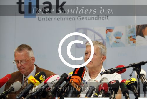 Innsbruck 24 februari 2012
Dr Wolfgang Koller geeft persconferentie over gezondheidstoestand Prins Friso.
Peter Smulders bv