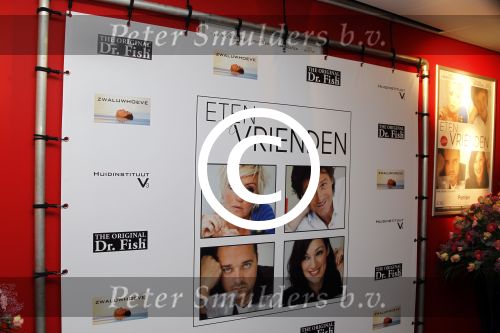 Hoofddorp 6 februari 2012
Premiere eten met vrienden met oa Rick Engelkes Lone v Roosendaal Miryanna v Reeden en Kees Boot in de schouwburg van Hoofddorp. reclame zwaluwhoeve
Peter Smulders bv