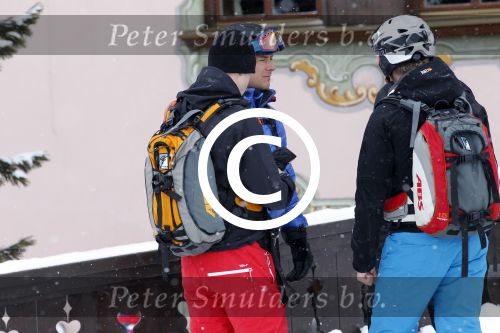 Lech 20 februari 2012
Prins Willem Alexander Prinses Maxima en Prinses Mabel Wisse Smit bij hotel post. ski airbags
Peter Smulders bv