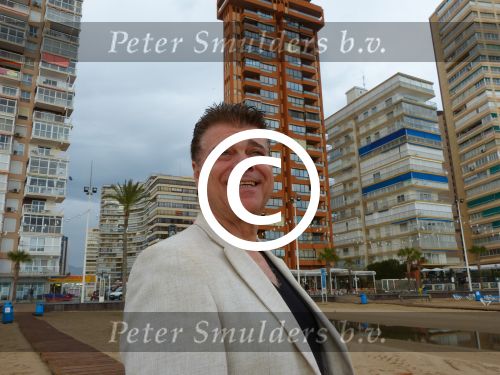 Benidorm, 7 Maart 2013
Andy de Wit ( Ad v d Hurk) voor en optreden in Cafe Rest. 
De Blauwe Walvis
Foto Peter Smulders BV