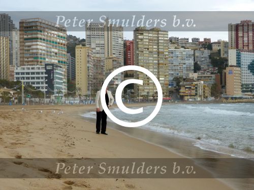 Benidorm, 7 Maart 2013
Andy de Wit ( Ad v d Hurk) voor en optreden in Cafe Rest. 
De Blauwe Walvis
Foto Peter Smulders BV
