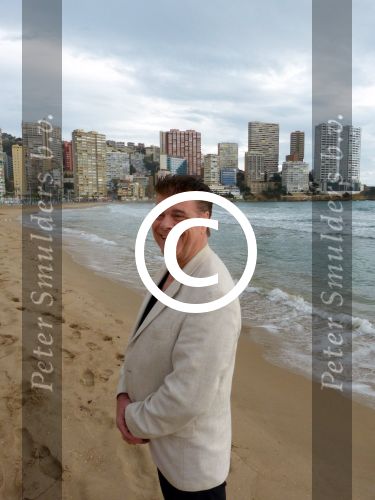 Benidorm, 7 Maart 2013
Andy de Wit ( Ad v d Hurk) voor en optreden in Cafe Rest. 
De Blauwe Walvis
Foto Peter Smulders BV