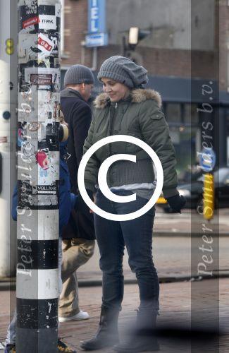 Amsterdam 18 maart 2013
Zangeres Anouk met haar zoon op straat in Amsterdam.
Peter Smulders bv