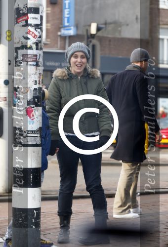 Amsterdam 18 maart 2013
Zangeres Anouk met haar zoon op straat in Amsterdam.
Peter Smulders bv