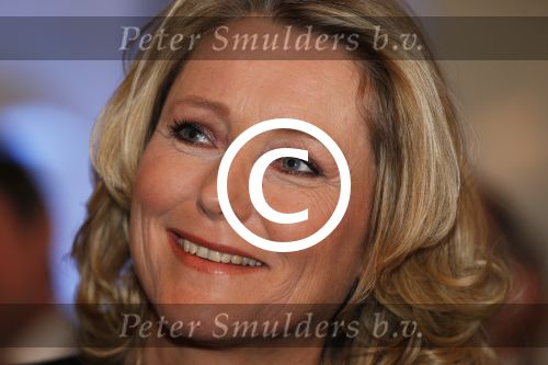 Utrecht 15 maart 2013
Frans Bauer Andre v Duin Antoinette Hertsenberg en Erica Terpstra leggen de eerste steen daar waar het nieuwe Kika kinderziekenhuis moet komen.
Peter Smulders bv