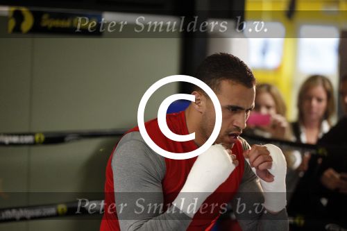 Oostzaan 11 maart 2013
Persconferentie en training Badr Hari bij Mike\'s gym.
Peter Smulders bv