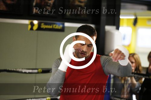 Oostzaan 11 maart 2013
Persconferentie en training Badr Hari bij Mike\'s gym.
Peter Smulders bv