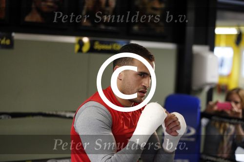 Oostzaan 11 maart 2013
Persconferentie en training Badr Hari bij Mike\'s gym.
Peter Smulders bv