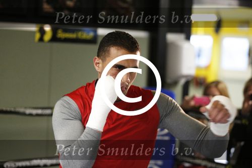 Oostzaan 11 maart 2013
Persconferentie en training Badr Hari bij Mike\'s gym.
Peter Smulders bv