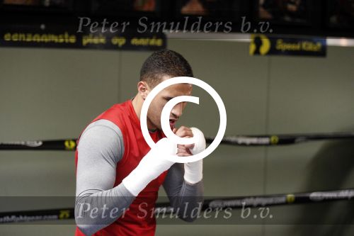 Oostzaan 11 maart 2013
Persconferentie en training Badr Hari bij Mike\'s gym.
Peter Smulders bv