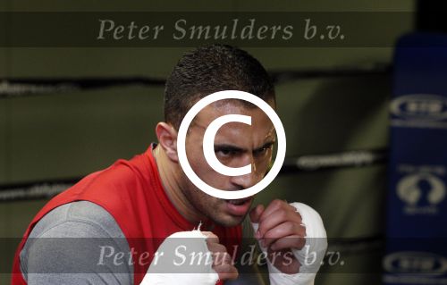 Oostzaan 11 maart 2013
Persconferentie en training Badr Hari bij Mike\'s gym.
Peter Smulders bv