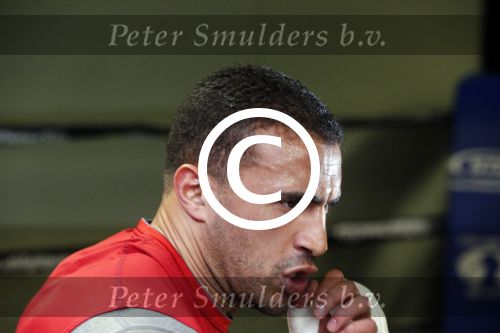 Oostzaan 11 maart 2013
Persconferentie en training Badr Hari bij Mike\'s gym.
Peter Smulders bv
