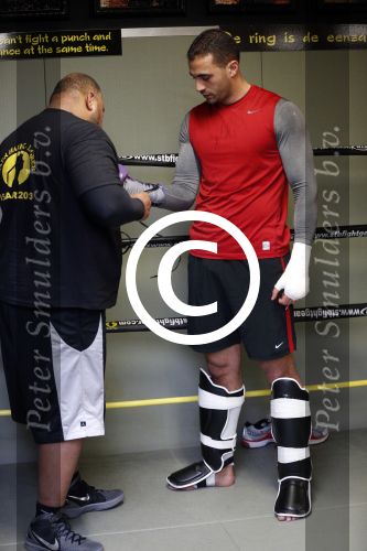 Oostzaan 11 maart 2013
Persconferentie en training Badr Hari bij Mike\'s gym.
Peter Smulders bv