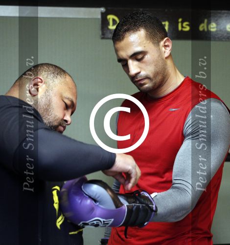 Oostzaan 11 maart 2013
Persconferentie en training Badr Hari bij Mike\'s gym.
Peter Smulders bv