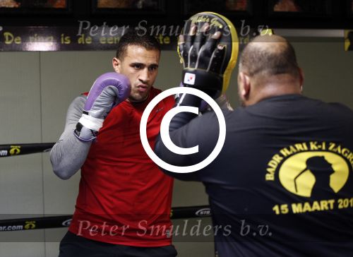 Oostzaan 11 maart 2013
Persconferentie en training Badr Hari bij Mike\'s gym.
Peter Smulders bv
