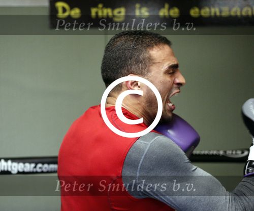 Oostzaan 11 maart 2013
Persconferentie en training Badr Hari bij Mike\'s gym.
Peter Smulders bv