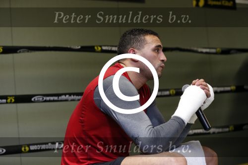 Oostzaan 11 maart 2013
Persconferentie en training Badr Hari bij Mike\'s gym.
Peter Smulders bv