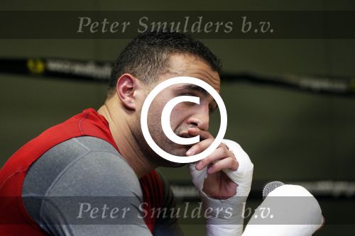 Oostzaan 11 maart 2013
Persconferentie en training Badr Hari bij Mike\'s gym.
Peter Smulders bv