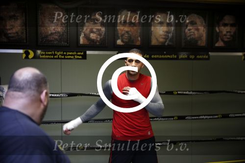 Oostzaan 11 maart 2013
Persconferentie en training Badr Hari bij Mike\'s gym.
Peter Smulders bv