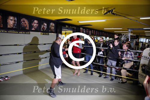 Oostzaan 11 maart 2013
Persconferentie en training Badr Hari bij Mike\'s gym.
Peter Smulders bv