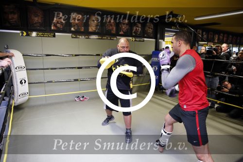 Oostzaan 11 maart 2013
Persconferentie en training Badr Hari bij Mike\'s gym.
Peter Smulders bv