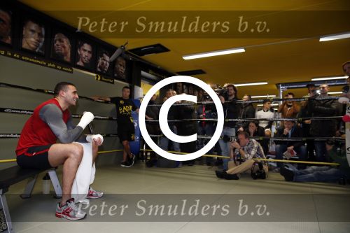 Oostzaan 11 maart 2013
Persconferentie en training Badr Hari bij Mike\'s gym.
Peter Smulders bv