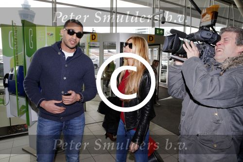 Schiphol 13 maart 2013
Badr Hari en Estelle Cruijff vertrekken vanaf schiphol naar Zagreb waar Badr een K1 event heeft.
Peter Smulders bv