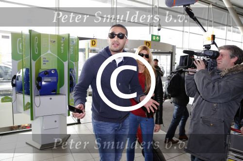 Schiphol 13 maart 2013
Badr Hari en Estelle Cruijff vertrekken vanaf schiphol naar Zagreb waar Badr een K1 event heeft.
Peter Smulders bv