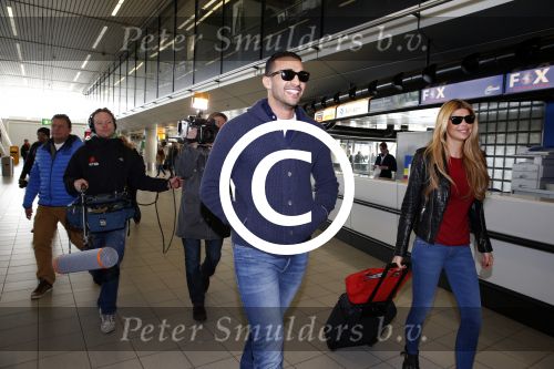 Schiphol 13 maart 2013
Badr Hari en Estelle Cruijff vertrekken vanaf schiphol naar Zagreb waar Badr een K1 event heeft.
Peter Smulders bv